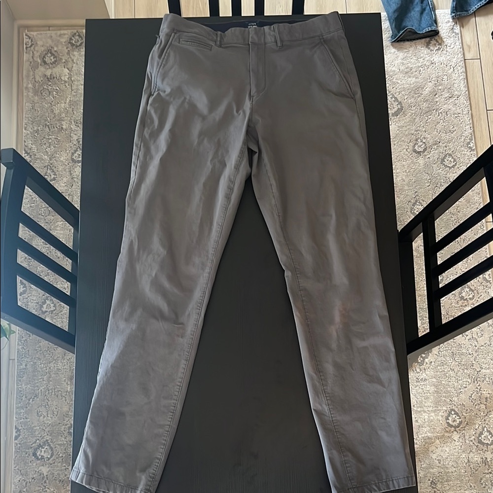 Men's J.Crew tech pants gray. 33x34